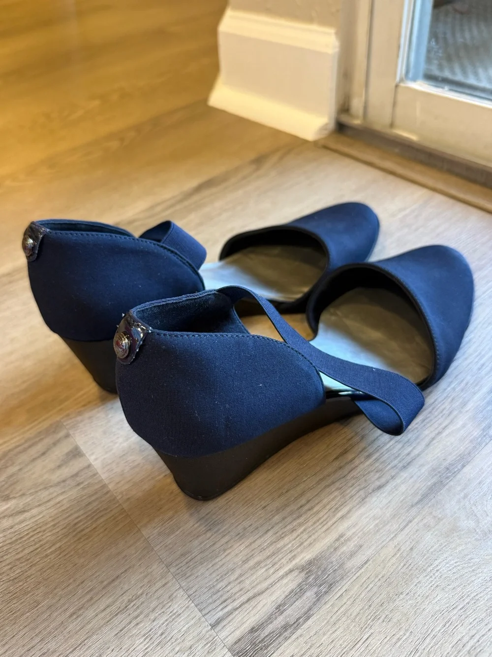 Anne Klein Navy Heels with Cross Strap - WORN ONCE!